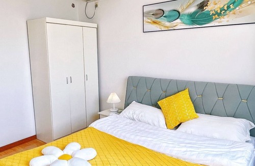 Huangdao Hotel | Blessed Family Seaview Apartment 2-903