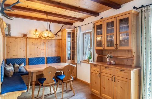 Mittenwald House | Bletschers Hoamat