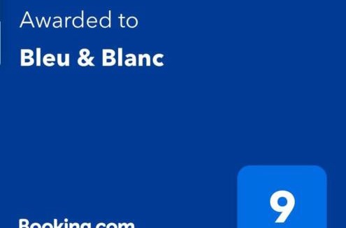 Pondicherry Beach House | Bleu & Blanc