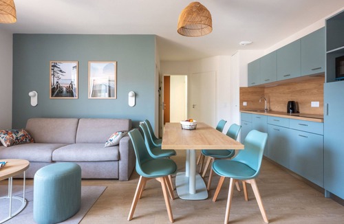 Mimizan-Plage Apartment | Bleu Canopée by Interhome