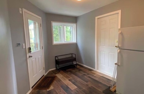 Blind Bay House | Blind Bay Chalet with lake views, privacy, sauna, hikes, golf, 5 mins to beach