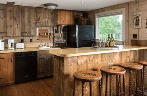 Cat Spring Bed & Breakfast | BlissWood B&B Ranch