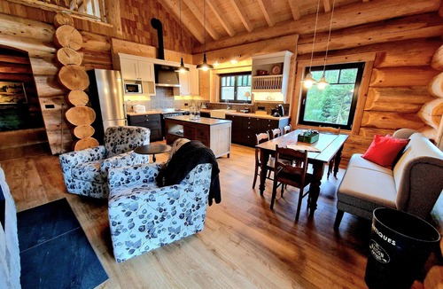 Heimbuchenthal House | Blockhaus Refugium Luxus mit Sauna und Kamin- für Gruppen bis zu 8 Personen
