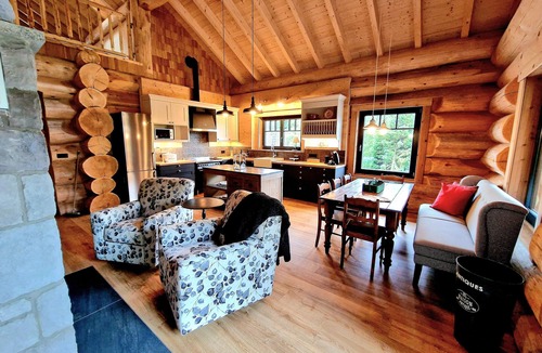 Heimbuchenthal House | Blockhaus Refugium Luxus mit Sauna und Kamin- für Gruppen bis zu 8 Personen
