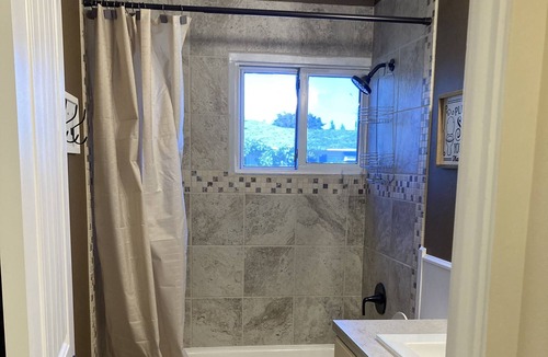 Columbia Falls Cottage | Blocks from downtown and has that country feel. Nestle in Columbia Falls comfort