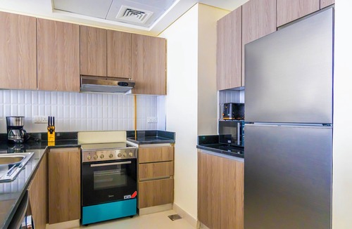 Al Raha Beach Apartment | Bloomfields 1BR Canal The View Raha
