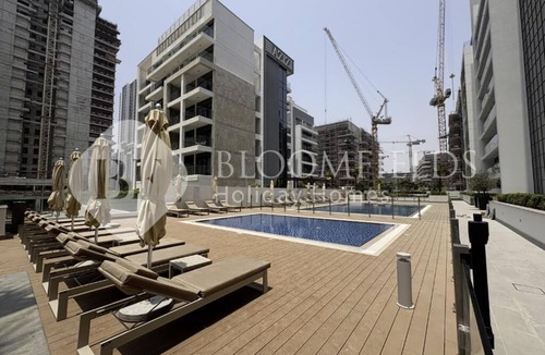 Nad Al Sheba Apartment | Bloomfields Elegant Stu in Azizi