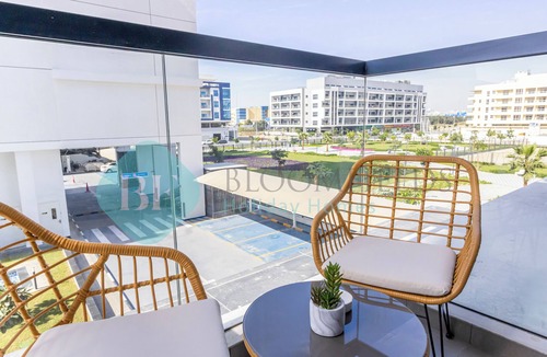 International City Apartment | Bloomfields Olivz Cozy STU International