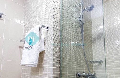 Abu Dhabi Apartment | Bloomfields Relaxing 2BR RAK Tower Al Reem