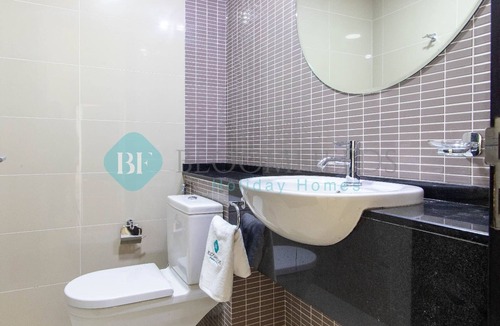 Abu Dhabi Apartment | Bloomfields Relaxing 2BR RAK Tower Al Reem