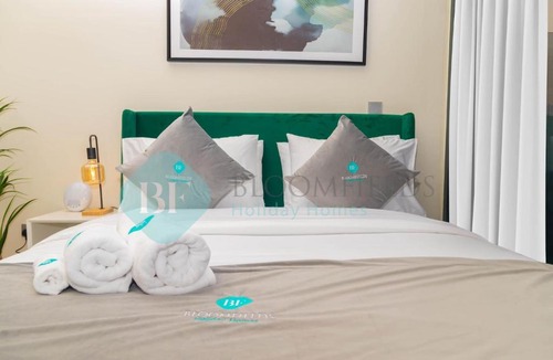 Nad Al Sheba Apartment | Bloomfields Studio - Azizi Riviera 44 - Meydan