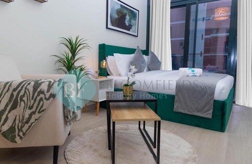 Nad Al Sheba Apartment | Bloomfields Studio - Azizi Riviera 44 - Meydan
