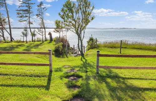 Blooming Point Cottage | Blooming Point Beauty on Tracadie Bay. Family & dog-friendly waterfront cottage!