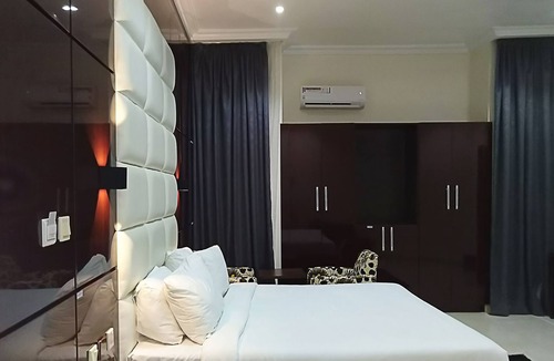 Abakaliki Hotel | Blossom Height Unique Hotel