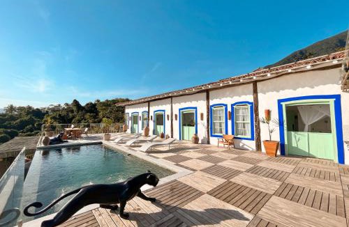 Praia de Itapecerica House | Blow Show Casa III Guest House