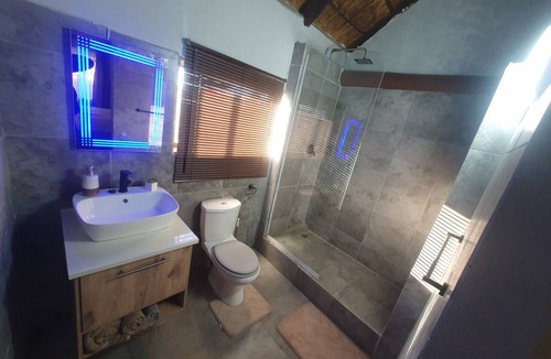 Randfontein Cabin | Blu light lodge