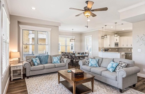 Galveston House | Blu Pearl