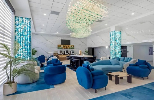 West Springfield Hotel | Blue A Modern Hotel, an Ascend Collection Hotel