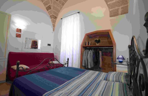 Specchia Villa | Blue Apartment in Villa AlSalento. All comforts, quiet private bathroom
