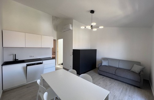 Ruoni Apartment | BLUE APARTMENT