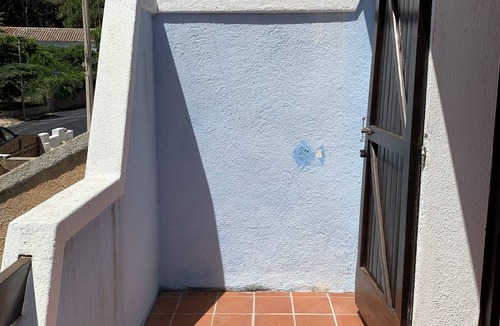 Ruoni Apartment | BLUE APARTMENT