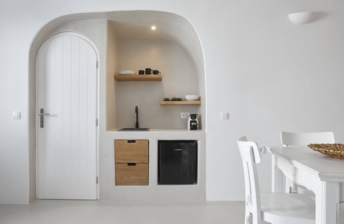 Oia Villa | Blue Art Caves
