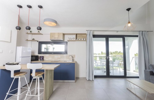 Paliouri Hotel | Blue Avenue