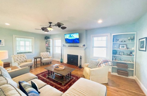 Sea Cottage Addition House | Blue Bay Home, Steps from Cape Charles Beach