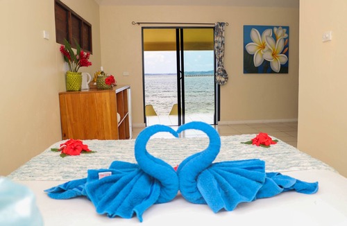 Mele Hotel | Blue Bay Resort