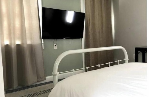 Westwego Apartment | Blue Bayou Private Room