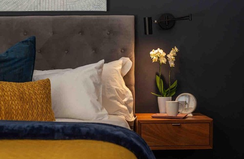 Sea Point Apartment | Blue Beach Studio close to sea in Sea Point 45BW
