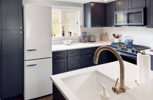 Fleischmanns House | Blue Bell Knoll Renovated Hot Tub