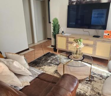 Moreleta Park Apartment | Blue Button