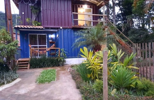 Paraty Apartment | Blue Container House