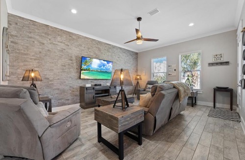 Emerald Waters Village House | Blue Coral