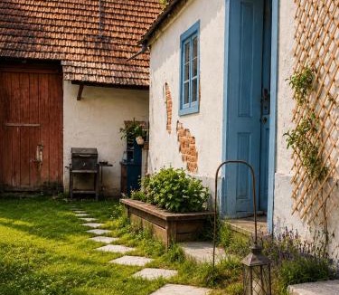 Spring House | Blue Cottage