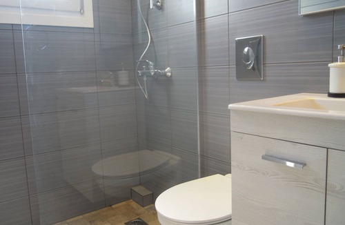 Ydrousa House | Blue Dolphin