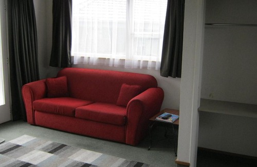 Timaru Hotel | Blue Dolphin Motel