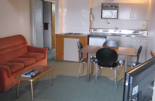 Timaru Apartment | Blue Dolphin Motel