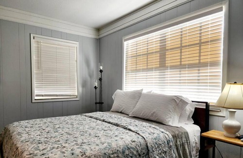 Lakeland House | blue door house grand studio