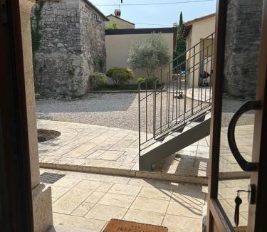 Borgo Grotta Gigante Bed & Breakfast | Blue Fox B&B