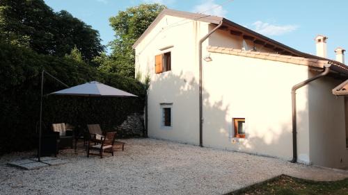 Borgo Grotta Gigante Bed & Breakfast | Blue Fox B&B