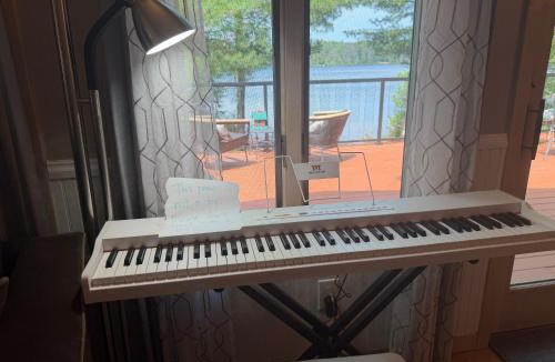 Frederic House | Blue Gill Serenity Lakefront Retreat, Sleeps 11