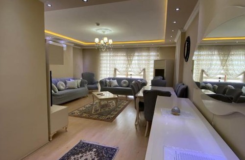 Yomra Apartment | Blue green