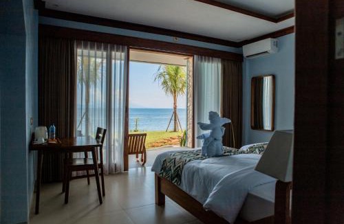 Penida Island Hotel | Blue Harbor Beachfront Villas & Resto