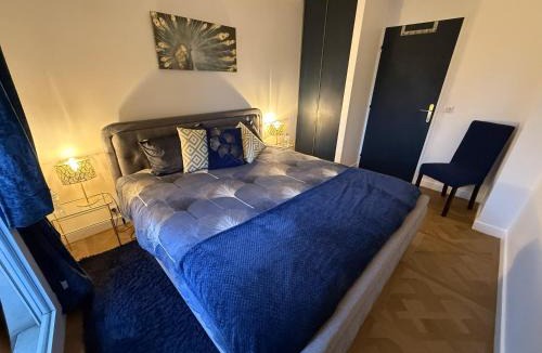 Sevres Apartment | Blue Haven Sèvres