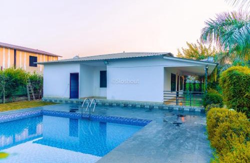 Noida Villa | Blue heaven by as luxe