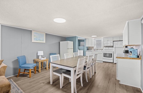 Cherry Grove Beach House | Blue Heron, Student/Pet Friendly w/on Ocean Blvd