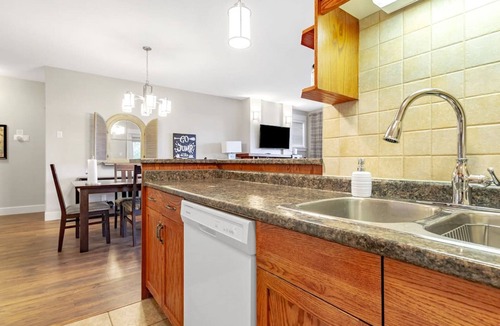 The Blue Mountains Apartment | Blue Horizon at Rivergrass