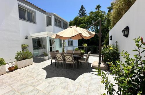 Urbanizacion el Rosario Villa | Blue Horizon Villa